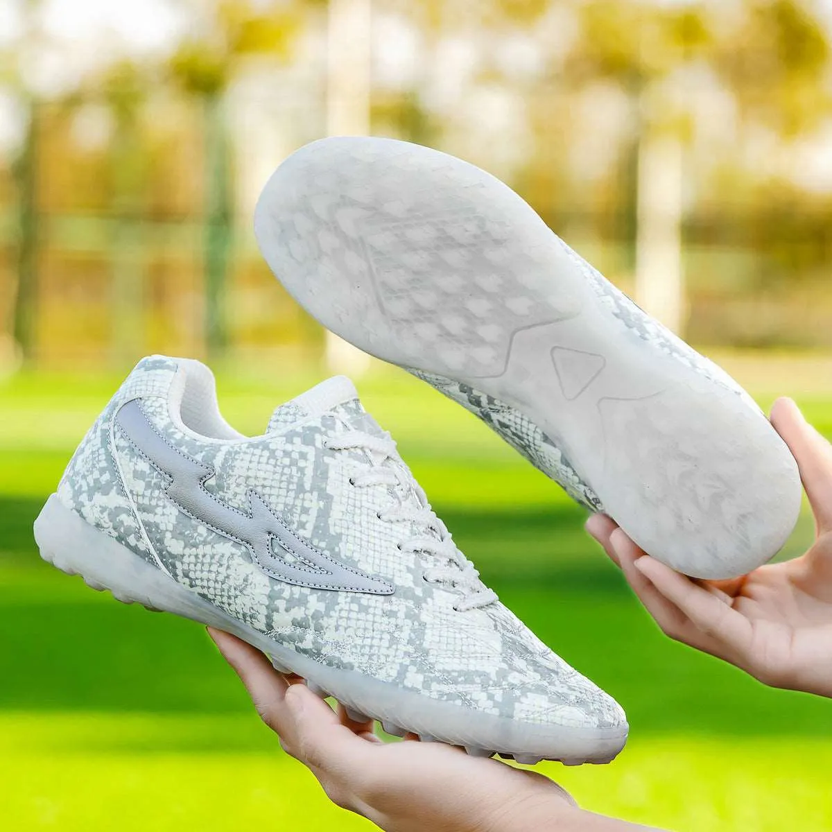 Breathable Low-Top Soccer Cleats for Summer Training
