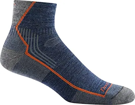 Darn Tough Light Hiker 1/4 Lightweight With Cushion Socks